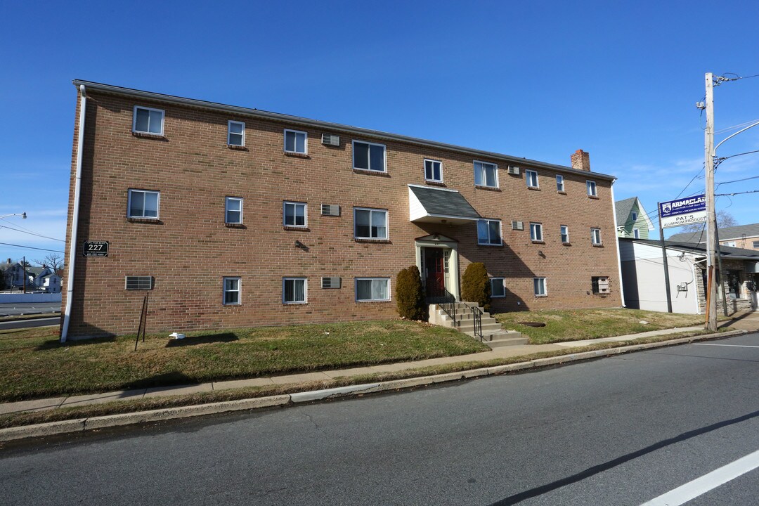 Norwood Apartments in Norwood, PA - Foto de edificio