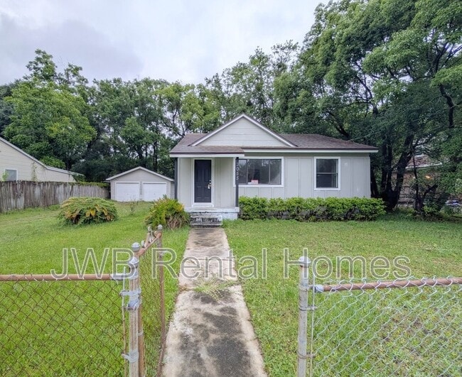 property at 3055 2nd St Cir