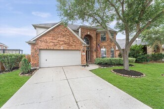 13402 Great Creek Dr in Pearland, TX - Foto de edificio - Building Photo