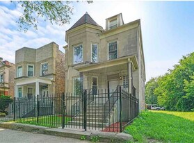 6430 S Green St in Chicago, IL - Building Photo