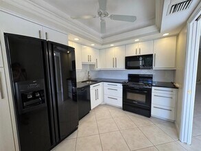 3507 Oaks Way in Pompano Beach, FL - Building Photo - Building Photo