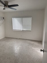 433 45th St in West Palm Beach, FL - Foto de edificio - Building Photo