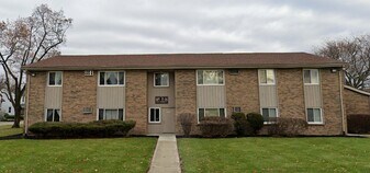 295 W Bucyrus St in Crestline, OH - Building Photo