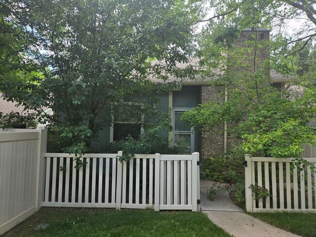 3119 Lake Park Way in Longmont, CO - Building Photo - Building Photo