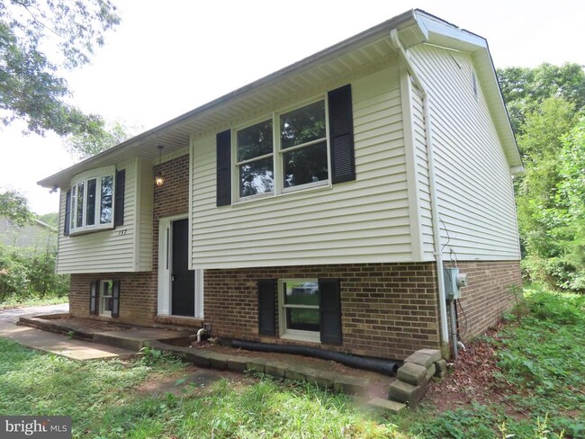 157 Justice Way in Elkton, MD - Foto de edificio - Building Photo