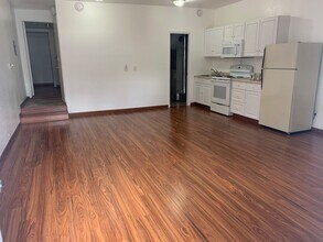 224 Farewell Ave in Fairbanks, AK - Building Photo - Building Photo