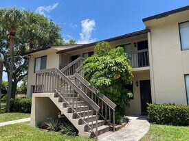 21950 Soundview Terrace in Boca Raton, FL - Building Photo