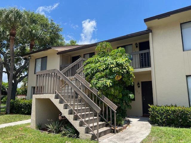 21950 Soundview Terrace