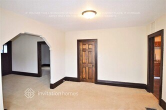 745 Oakdale Ave in St. Paul, MN - Building Photo - Building Photo