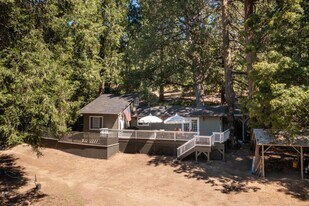 33125 Canfield Rd in Palomar Mountain, CA - Building Photo
