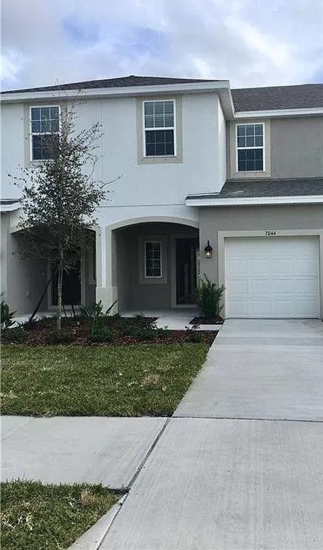 7044 Summer Holly Pl in Riverview, FL - Building Photo - Building Photo