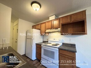 13402 98th Ave Ct E in Puyallup, WA - Building Photo - Building Photo