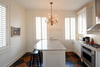 61 Queen St in Charleston, SC - Building Photo - Building Photo