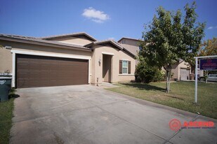 5408 Tejon Ridge Ct in Bakersfield, CA - Building Photo