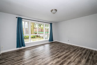 1737 9th Ave, Unit #E in San Francisco, CA - Building Photo - Building Photo