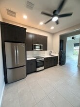 5328 N 88th Dr in Glendale, AZ - Foto de edificio - Building Photo