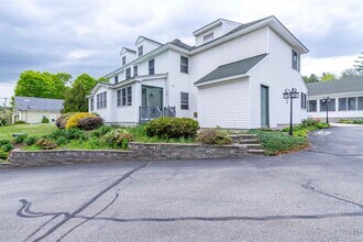 29 Center St in Goffstown, NH - Building Photo - Building Photo
