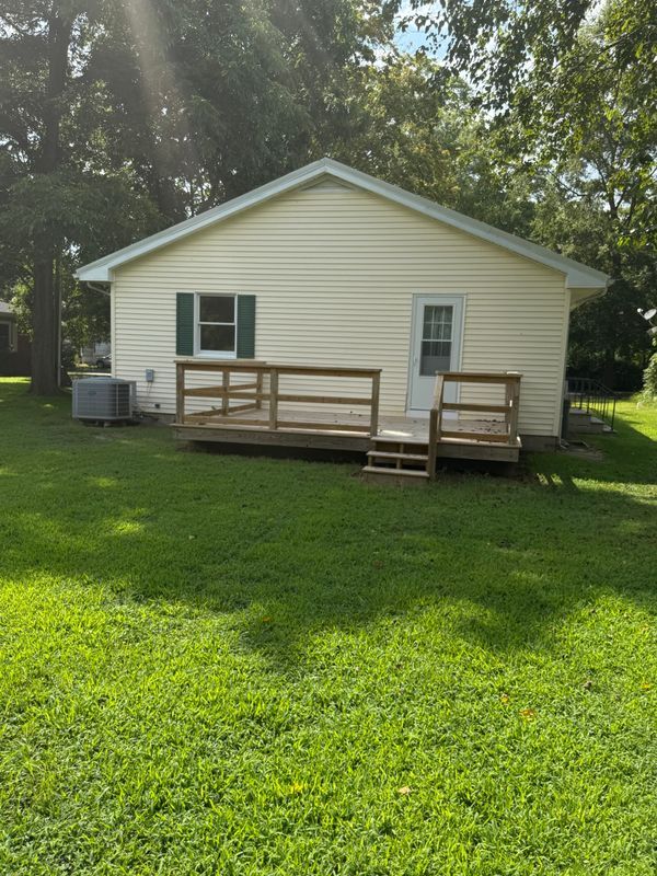 213 S 6th St in Denton, MD - Building Photo - Building Photo