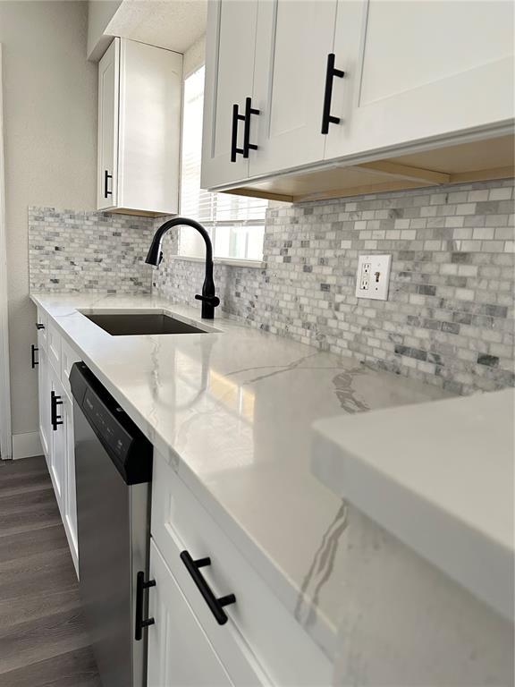 833 Riverside Dr in Coral Springs, FL - Building Photo - Building Photo