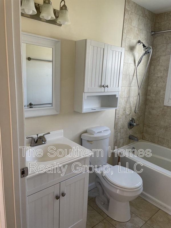 1430 Tennessee Ave in Etowah, TN - Building Photo - Building Photo