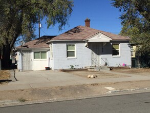 1950 A St in Sparks, NV - Building Photo - Primary Photo