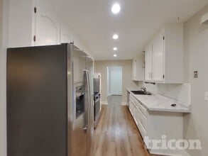 820 Shenandoah Ln N in Plymouth, MN - Foto de edificio - Building Photo