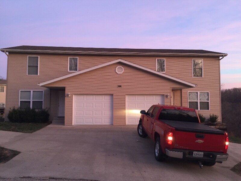 1254 Rock Ridge Ln in Osage Beach, MO - Foto de edificio