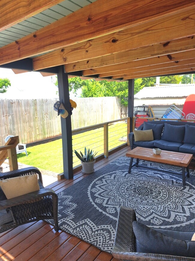 property at 213 Lake Pl