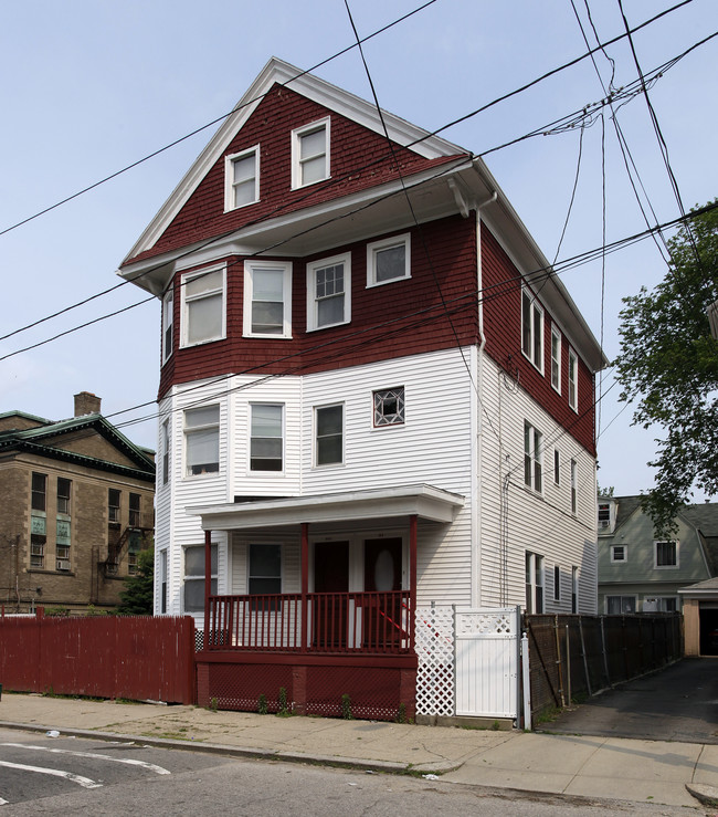 91-91½ Glenham St in Providence, RI - Building Photo - Building Photo