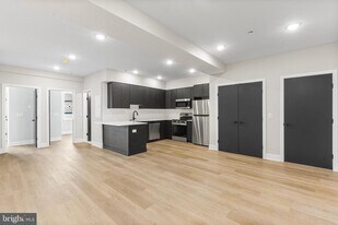 1903 Jackson St in Philadelphia, PA - Building Photo