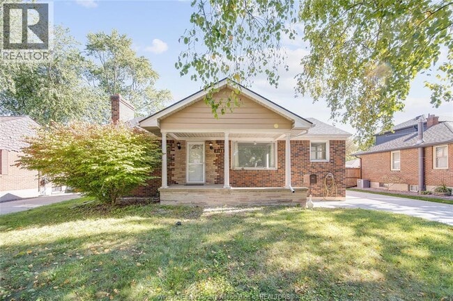 property at 3162 Curry Ave