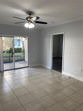 231 SW 116th Ave in Pembroke Pines, FL - Building Photo - Building Photo