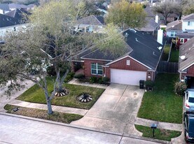 9327 Rustler Ridge Ln in Houston, TX - Building Photo