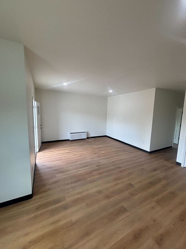 231 Walnut Hill Ln in Cotter, AR - Building Photo - Building Photo