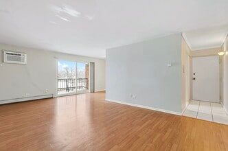 4410 W 111th St in Oak Lawn, IL - Building Photo - Building Photo