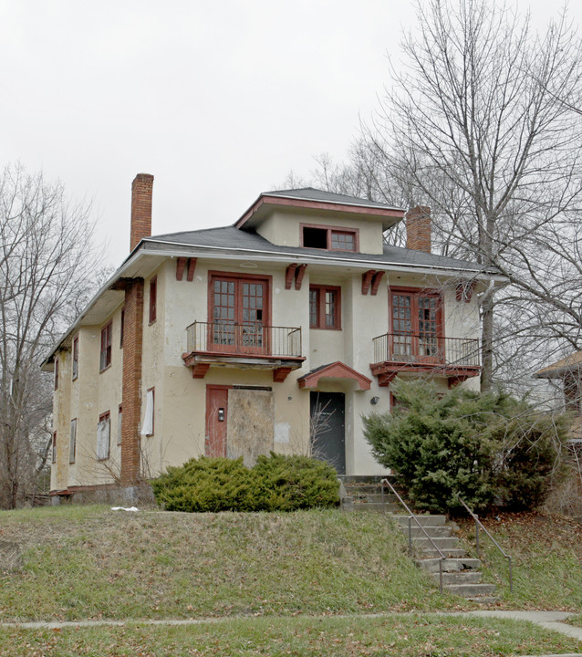 309 Cambridge Ave in Dayton, OH - Foto de edificio