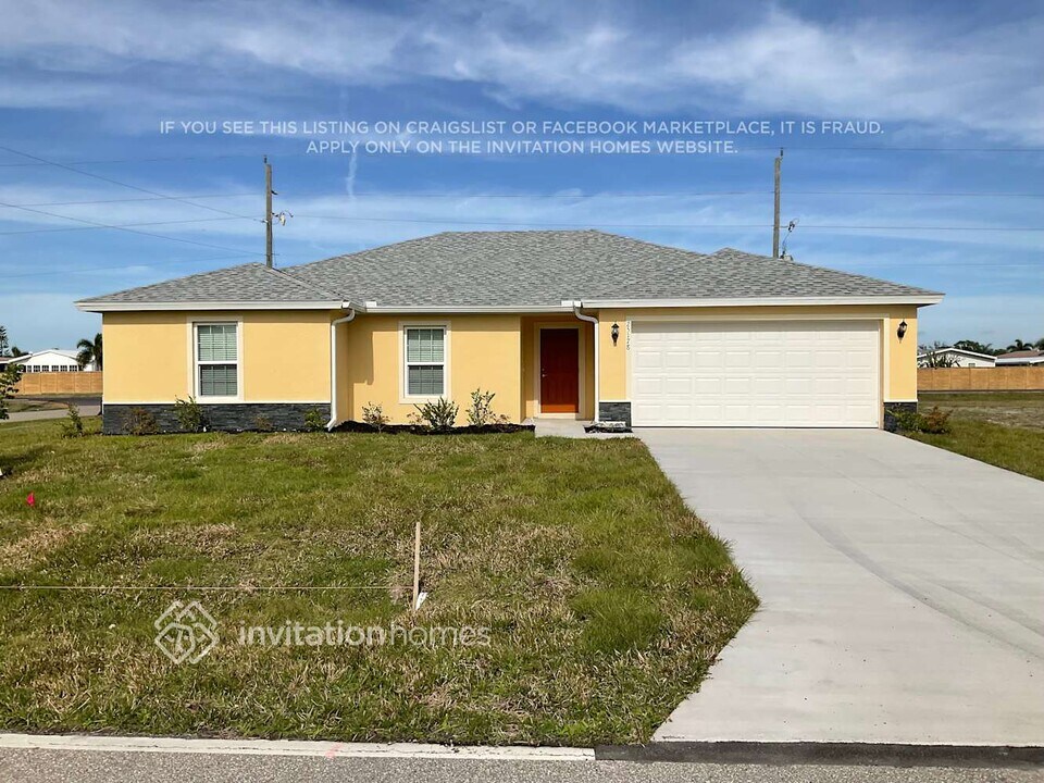 25178 Alicante Dr in Punta Gorda, FL - Building Photo