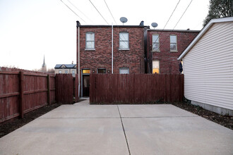 2805 Shenandoah Ave, Unit 2nd Floor in St. Louis, MO - Building Photo - Building Photo