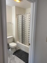 1556 Devon Ln in Harrisonburg, VA - Building Photo - Building Photo