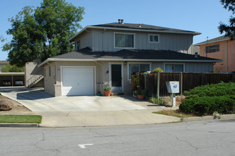 687 Ontario Ct in Sunnyvale, CA - Building Photo - Building Photo