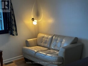 3590 Devine Rd in Ottawa, ON - Building Photo - Building Photo