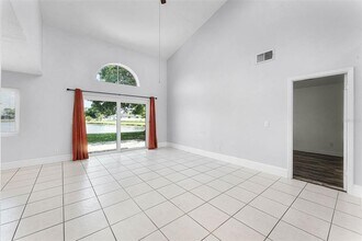 119 Floral Ct in Kissimmee, FL - Building Photo - Building Photo