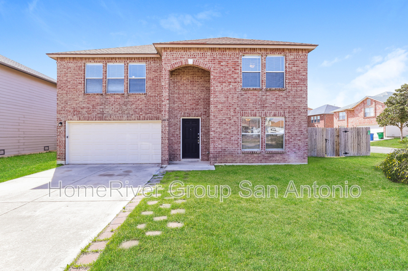 1443 Butler Dr in San Antonio, TX - Building Photo