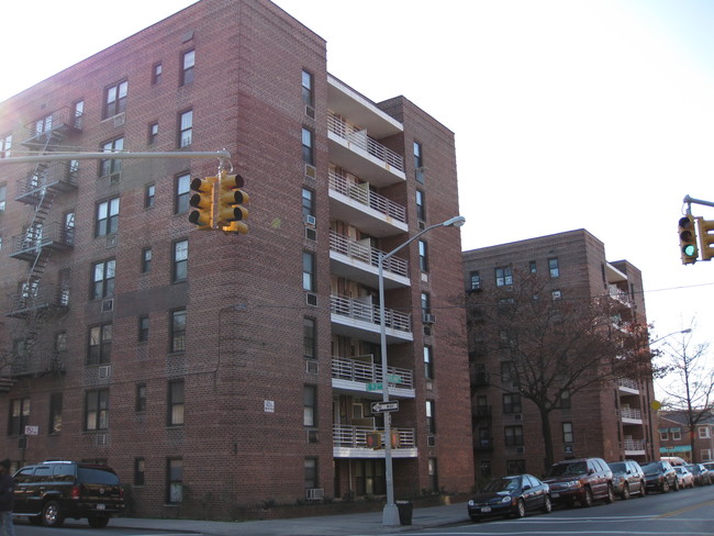 950 Rutland Rd in Brooklyn, NY - Foto de edificio - Building Photo