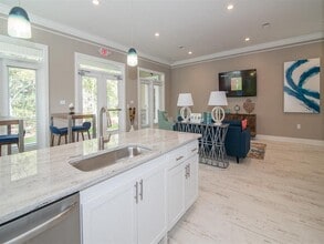 Hawthorne at New Centre in Wilmington, NC - Building Photo - Building Photo