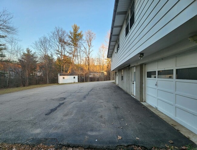 65 W High St in Somersworth, NH - Building Photo - Building Photo