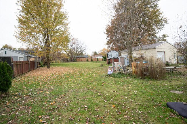 82 Taylor Ave in Chatham, ON - Building Photo - Building Photo