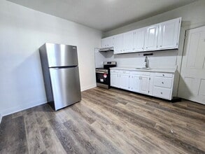 108 S High St in Mechanicsburg, PA - Building Photo - Building Photo