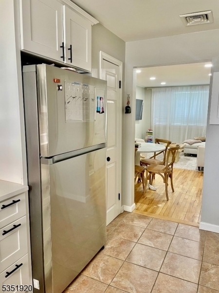 100 Lakeview Ave in Clifton, NJ - Building Photo - Building Photo