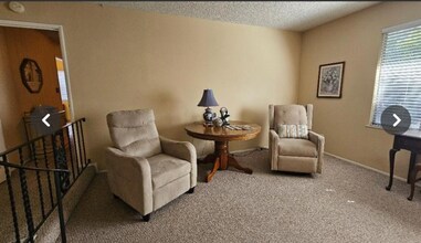 2551 W San Gabriel Ave in Fresno, CA - Building Photo - Building Photo